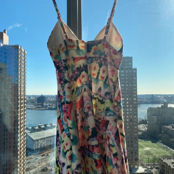 MINKPINK Bright Floral Mini Skater Dress NWOT - Picture 2 of 2